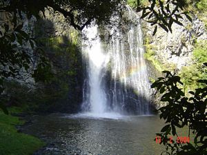 Image of abtchunuamar04hunuafalls.jpg