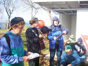 Image of abtcrotoruajubilee04procession1ststop3.jpg