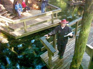 Image of abtcrotoruajubilee04processionreflection.jpg