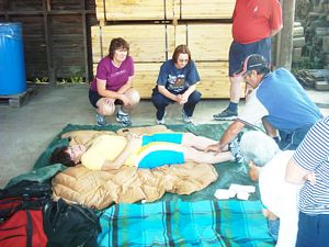 Image of abtcsafetytrainingfeb05splinting.jpg