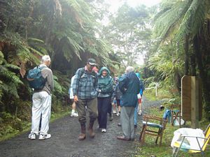 Image of abtcw4snihotupu04moneying.jpg