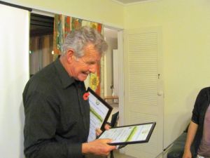 Image of africaapr12f.jpg