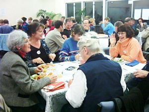 Image of agm04dinner2table.jpg