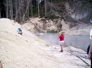 Image of bcrotoruasep07eljapanesetourists.jpg