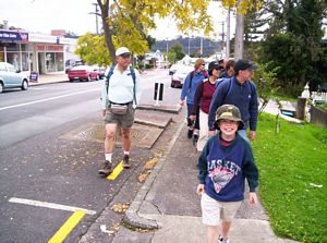 Image of beachhavenapr07aasettingout.jpg