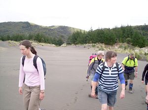 Image of bebethellssep07badune.jpg