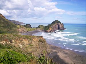 Image of bebethellssep07hbviewoneillsbay.jpg