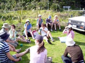 Image of bebethellssep07kdafternoontea.jpg