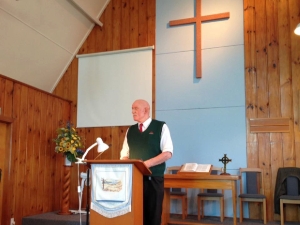 Image of beeapr16d.jpg