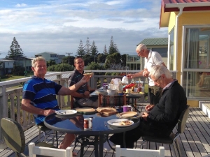 Image of beeapr16h.jpg