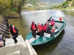 Image of birdgetonowherepackcarryapr23e.jpg