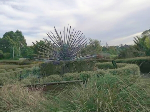 Image of botanicjul18a.jpg