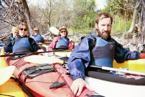 Image of canoesalexq.jpg