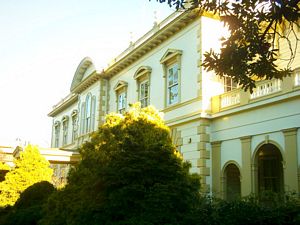 Image of citycentral04governmenthouse.jpg