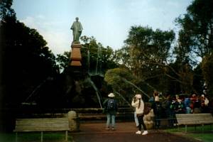 Image of coast02ststue.jpg