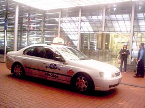 Image of devonportsep06brtaxi.jpg