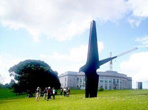 Image of domainoct05bird2.jpg