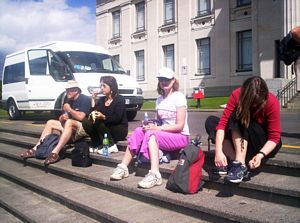 Image of domainoct05outsidemuseum2.jpg