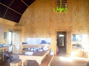 Image of dundle05satinsidehut.jpg