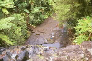 Image of fairyfalls3q.jpg