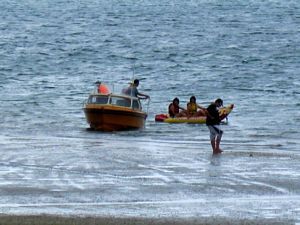 Image of farnorth084cibvananaboat.jpg