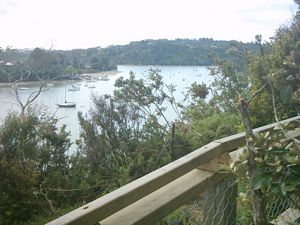 Image of greenhithe03heraldislandparemoremofrommaraereserve.jpg