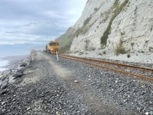 Image of haumuribluff23a.jpg