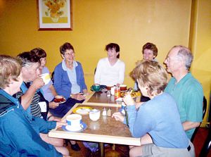 Image of howickapr06zicafe.jpg