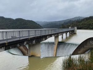 Image of huiajul23f.jpg