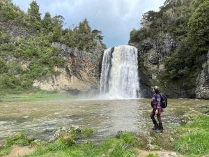 Image of hunuaaug22i.jpg