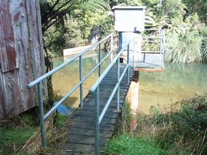 Image of hunuamay04mangatangitrigtrackweir.jpg