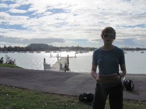 Image of img_1121 katherine feeds the birds.jpg