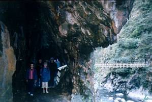 Image of karangahake03tunneltocrownstope.jpg