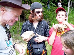 Image of karangahakenov06gprocks.jpg