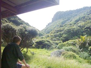 Image of kareakaredec2003leswardshelter.jpg