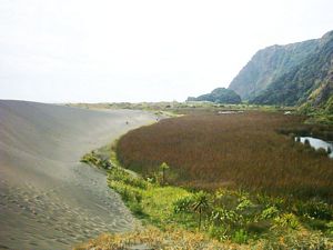 Image of kareakaredec2003viewfromsanddune.jpg