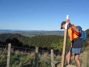 Image of kimpton09ghstile.jpg