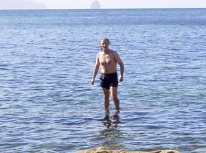 Image of mangawhaimay06badavestandsonwater.jpg