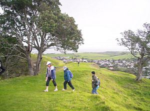 Image of mangerejun07icsummit.jpg