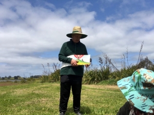 Image of mangerenov19e.jpg