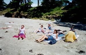 Image of motuihe03onbeach.jpg