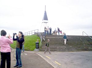 Image of mteden05summit.jpg