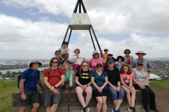 Image of mtwellingtonfamily20b.jpg