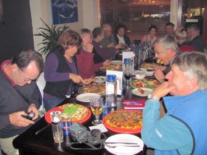 Image of opouterejul11ildiner.jpg