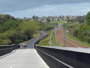 Image of orakeinov22b.jpg