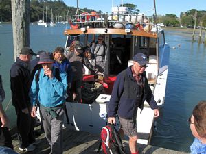 Image of orewajul09hwdisembarking.jpg