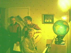 Image of progressivedinner042ndhomecarols.jpg