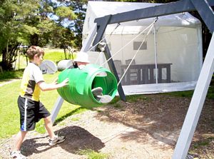 Image of redbeach06dhswing.jpg