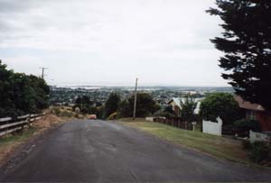 Image of redhill02viewfromroadq.jpg