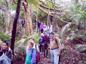 Image of redhilljul06aebush.jpg